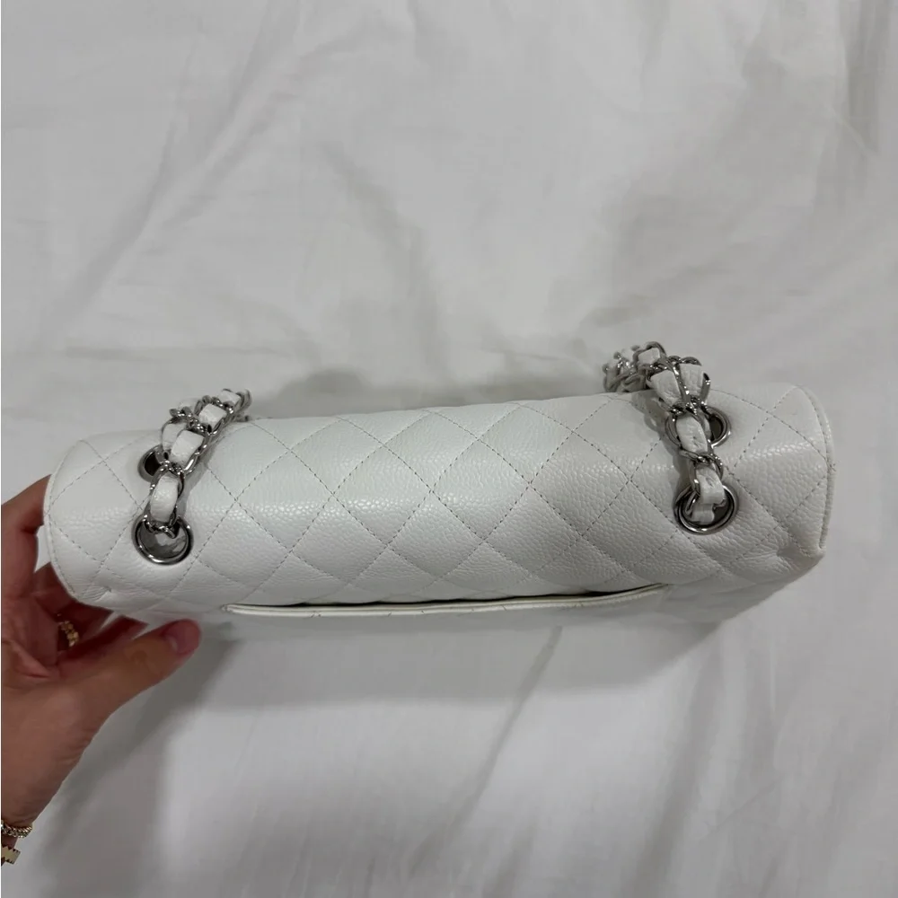 💯 Auth Chanel White Quilted Caviar Medium Classic Double Flap Bag Edge Stitching